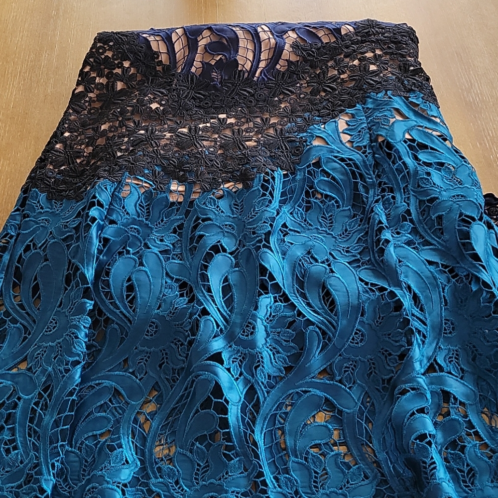 BEAUTIFUL SELF - PORTRAIT LACE FLOWER DRESS - Picture 14 of 16